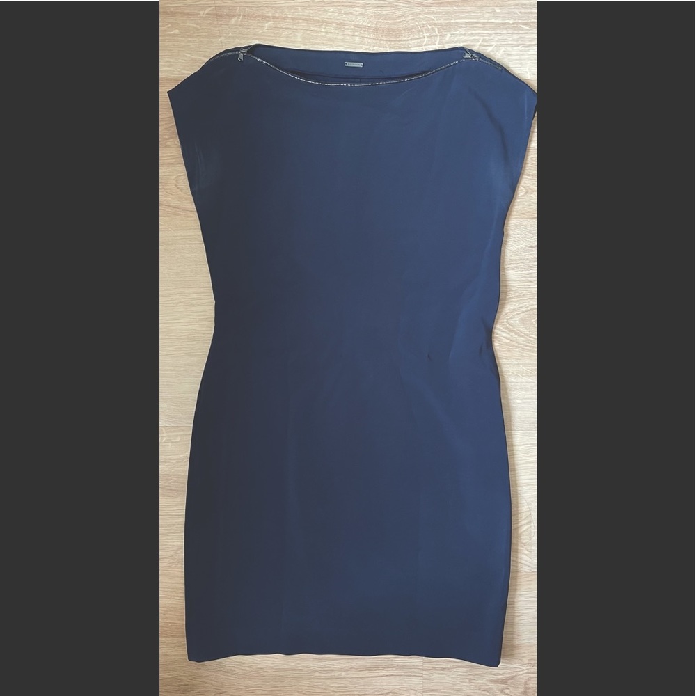 Elie tahari navy dress small
